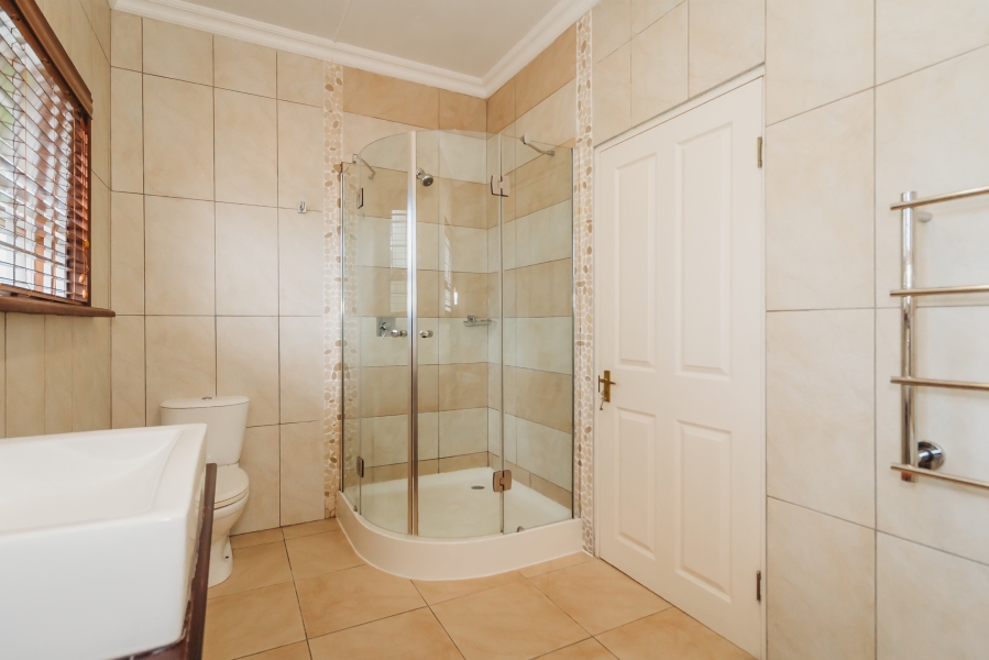 4 Bedroom Property for Sale in Heatherlands Western Cape